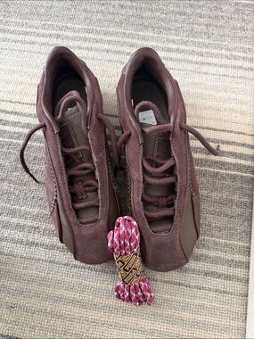 Madhappy x Puma brown suede sneakers never worn. Changeable laces.